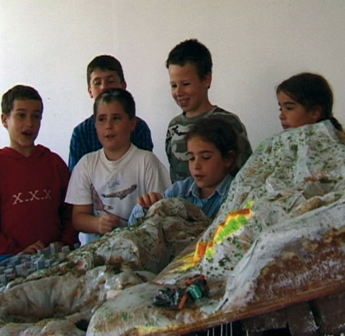 enfants dans l'eau de là